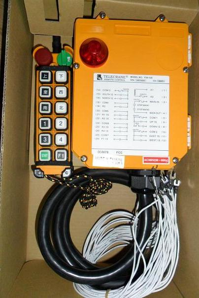 F24-12D 12路双速起重机遥控器